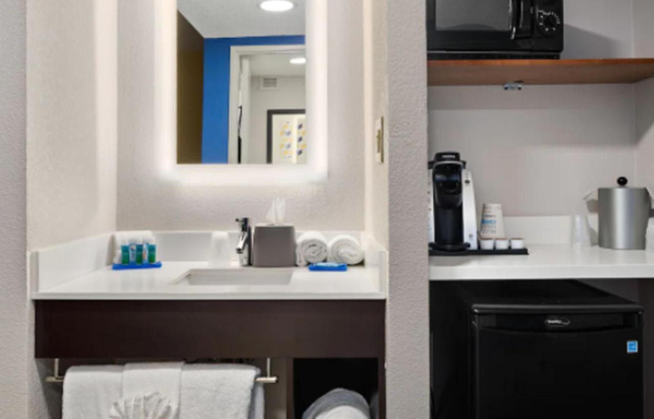 Holiday Inn Express - Atlanta-Kennesaw By Ihg Exterior foto
